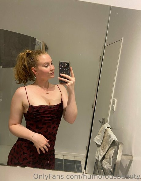 Nacktes geleaktes OnlyFans-Foto von Humorousbeauty