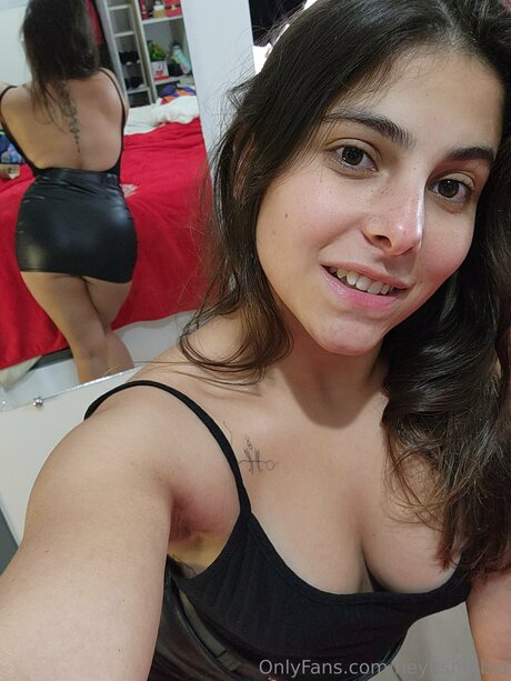 Heyitsmebia
