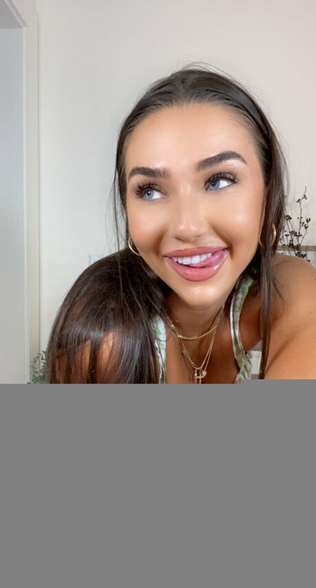 Oliviaj4