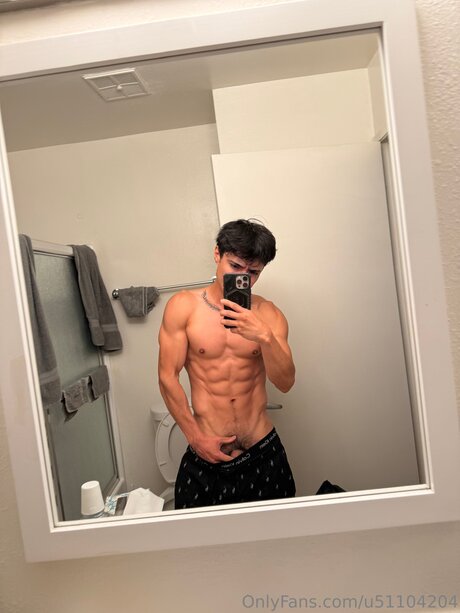 Nacktes geleaktes OnlyFans-Foto von U51104204