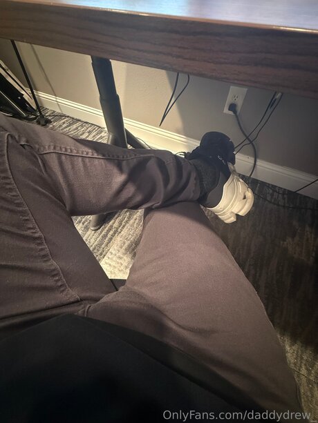 Nacktes geleaktes OnlyFans-Foto von Daddydrew