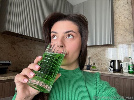 Nacktes geleaktes OnlyFans-Foto von Oli Viaa
