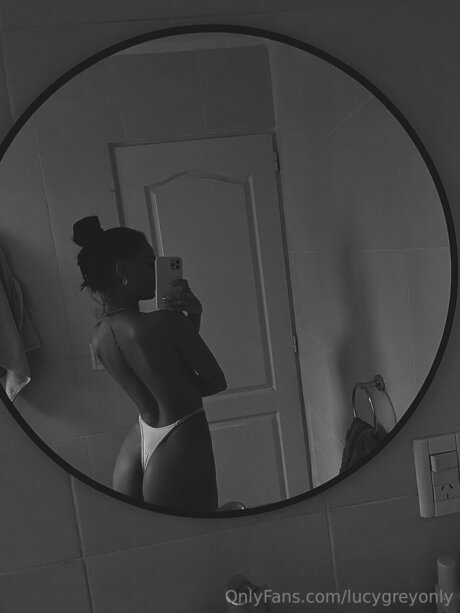 Nacktes geleaktes OnlyFans-Foto von Sofiiiandrade