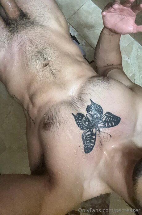 Nacktes geleaktes OnlyFans-Foto von Pecteaser