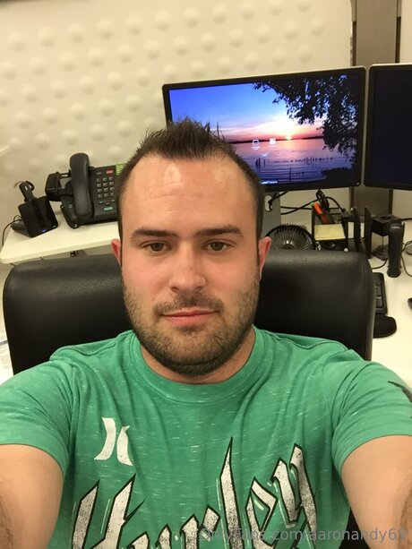 Nacktes geleaktes OnlyFans-Foto von Aaronandy69