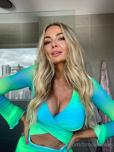 Nacktes geleaktes OnlyFans-Foto von Brookeevers