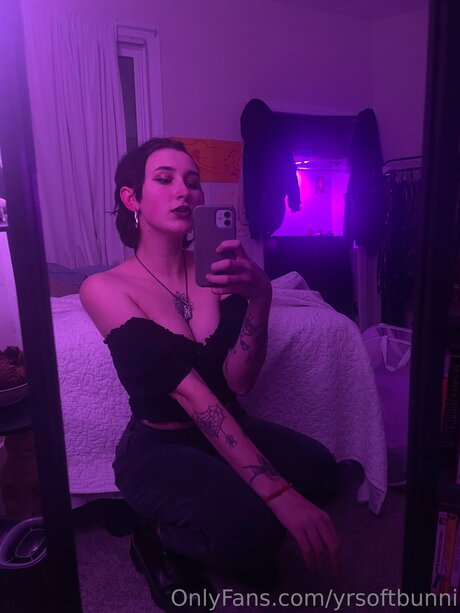 Nacktes geleaktes OnlyFans-Foto von Yrsoftbunni