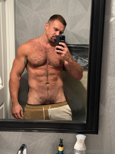 Nacktes geleaktes OnlyFans-Foto von Birdie321