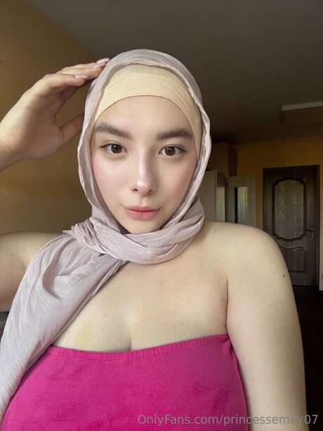 Nacktes geleaktes OnlyFans-Foto von Princessemily07