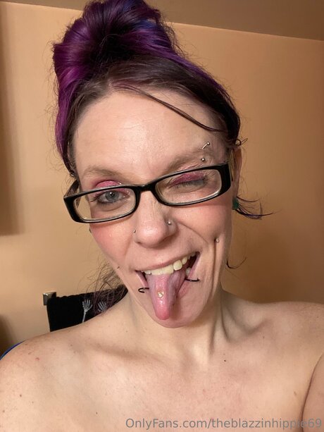 Theblazzinhippie69