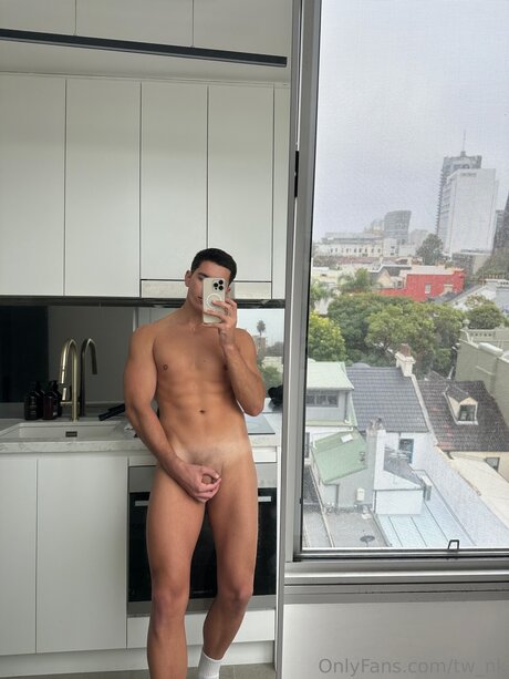 Nacktes geleaktes OnlyFans-Foto von Tw Nk