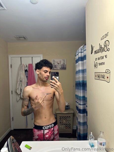 Nacktes geleaktes OnlyFans-Foto von Realkingno