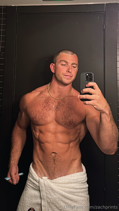 Nacktes geleaktes OnlyFans-Foto von Zachprints