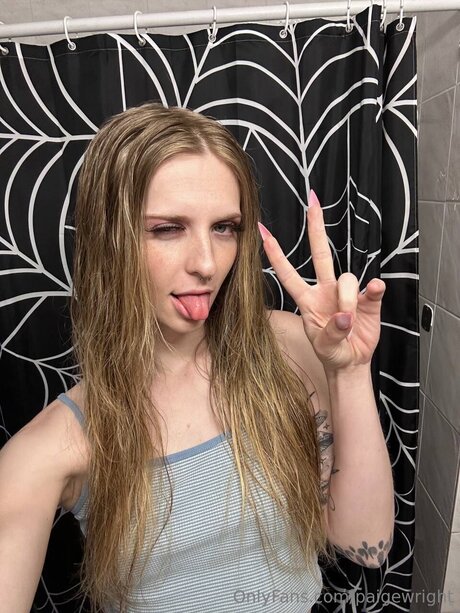 Nacktes geleaktes OnlyFans-Foto von Paigewright