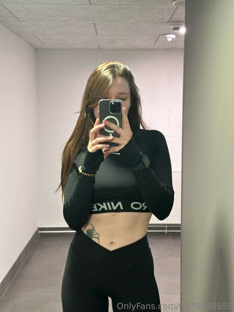 Nacktes geleaktes OnlyFans-Foto von Lolla Sin