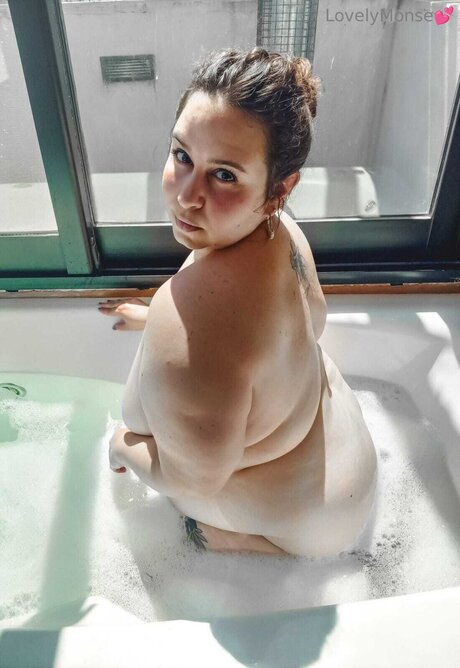 Monsebbwqueen