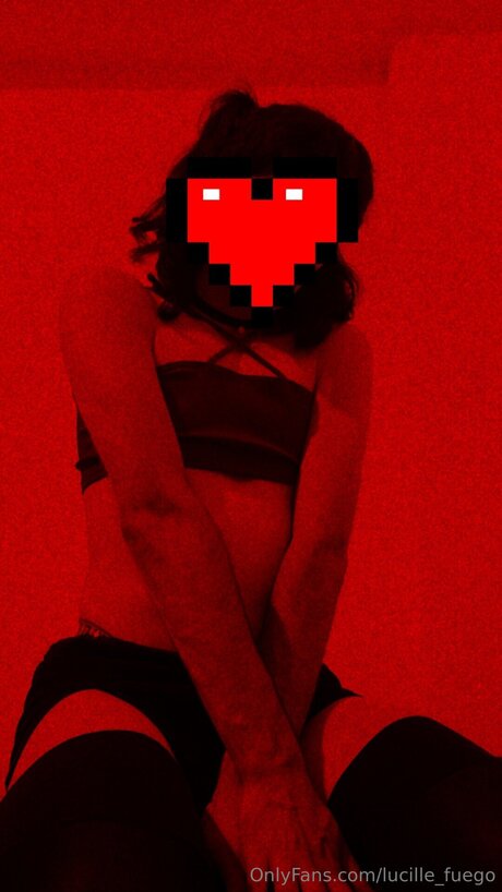 Nacktes geleaktes OnlyFans-Foto von Lucille Fuego