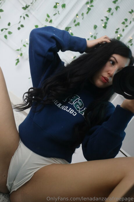 Lenadanzarafreepage