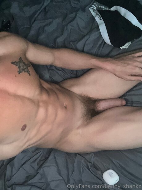 Nacktes geleaktes OnlyFans-Foto von Benny Shankz