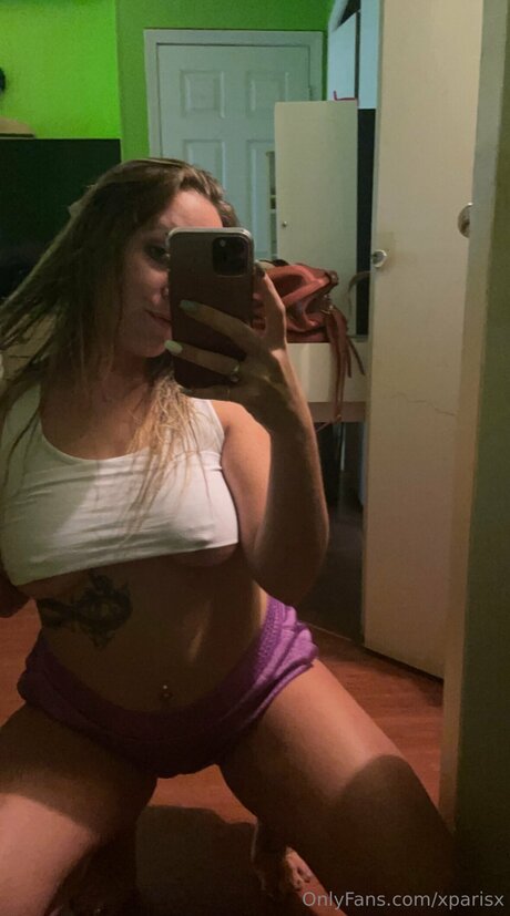 Nacktes geleaktes OnlyFans-Foto von Xparisx