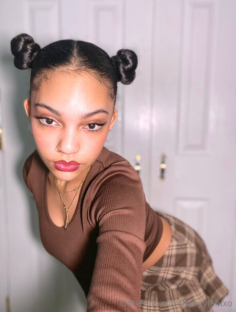 Babyylanixo