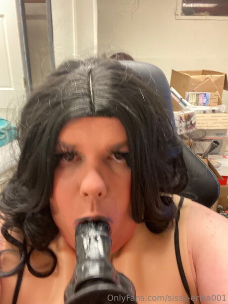 Sissy Erika001