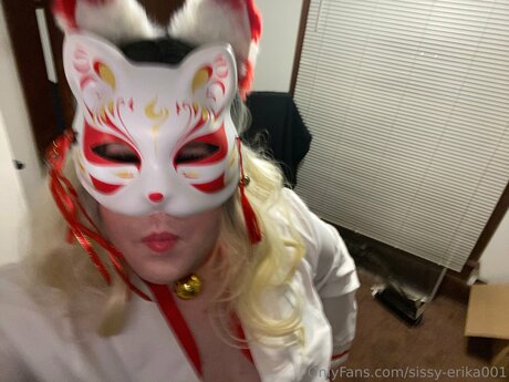Sissy Erika001