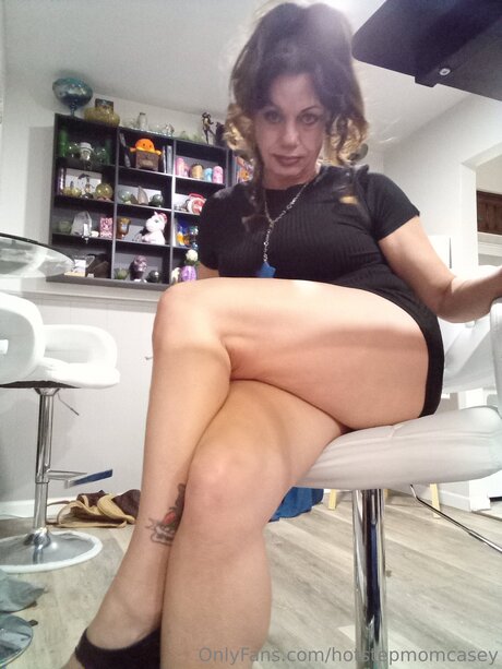 Nacktes geleaktes OnlyFans-Foto von Hotstepmomcasey
