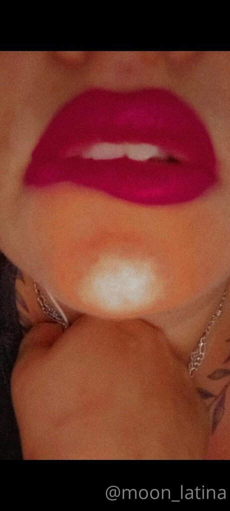 Nacktes geleaktes OnlyFans-Foto von Moon Latina