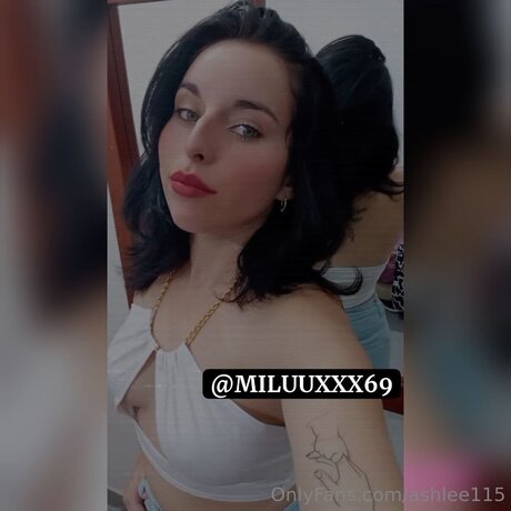Ashlee115