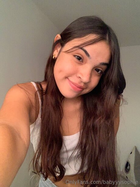 Nacktes geleaktes OnlyFans-Foto von Babyyysophie