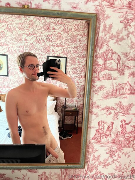 Nacktes geleaktes OnlyFans-Foto von Nordicguy94