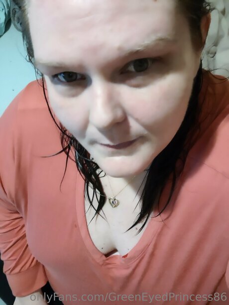 Nacktes geleaktes OnlyFans-Foto von Greeneyedprincess86