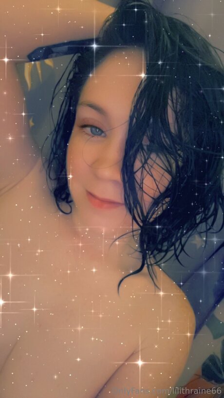 Nacktes geleaktes OnlyFans-Foto von Lilithraine66