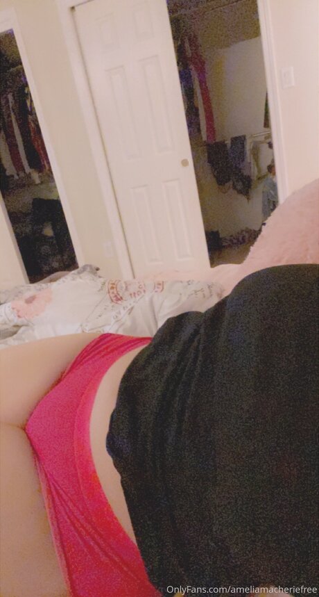 Ameliamacheriefree