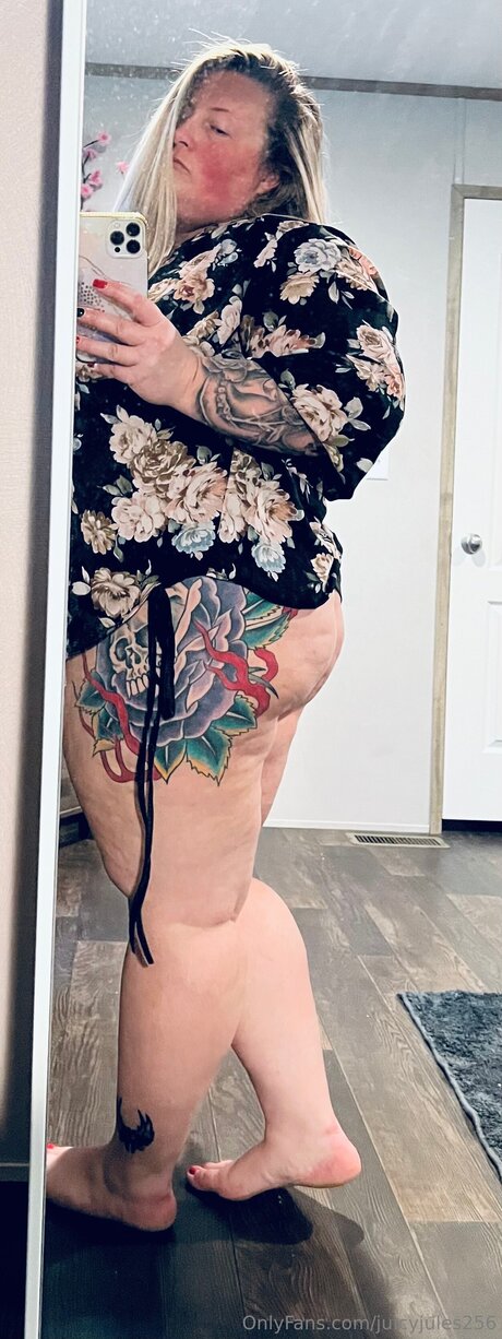 Juicyjules256