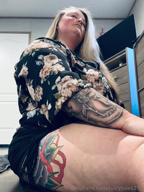 Juicyjules256