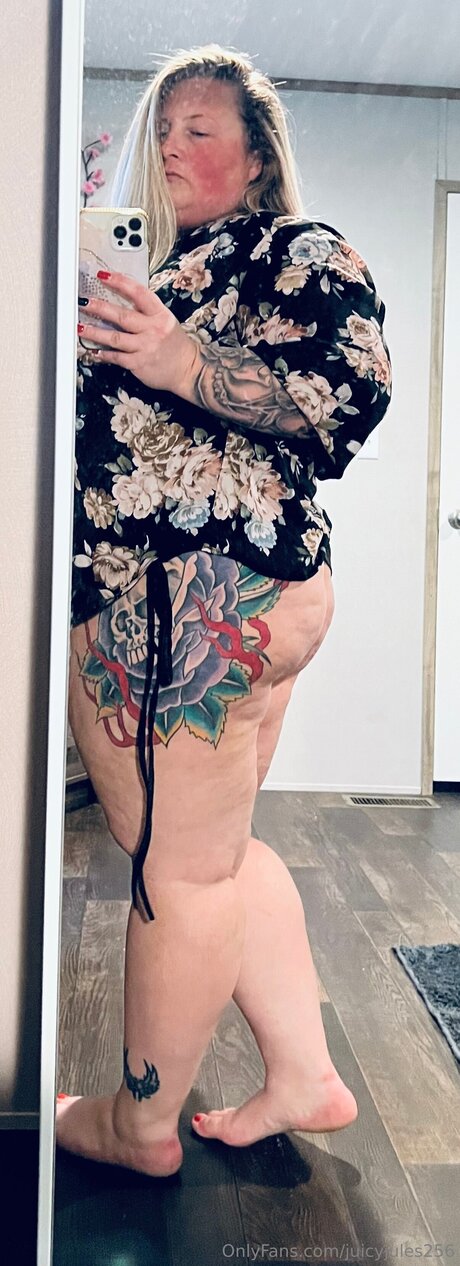 Juicyjules256