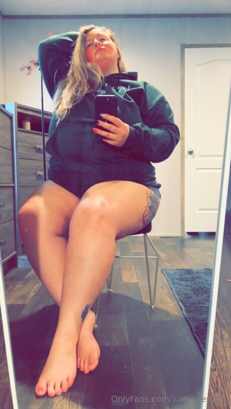 Juicyjules256