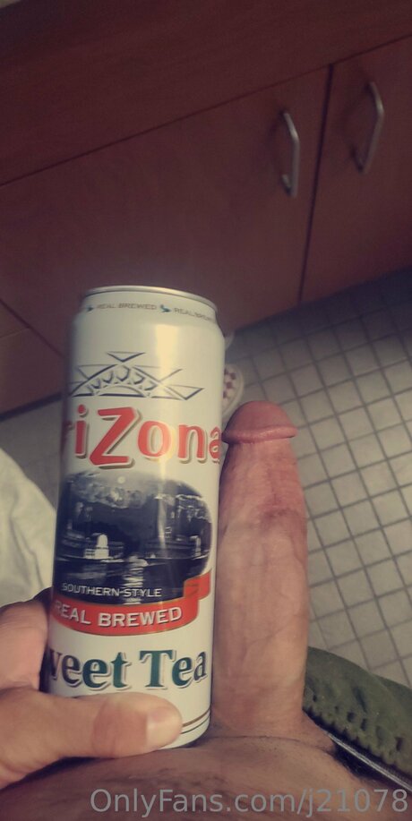J21078