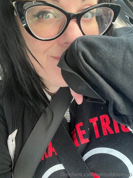 Nacktes geleaktes OnlyFans-Foto von Notquiteapinup