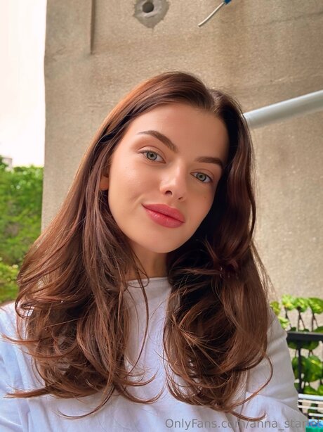 Anna Starlet