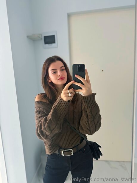 Anna Starlet