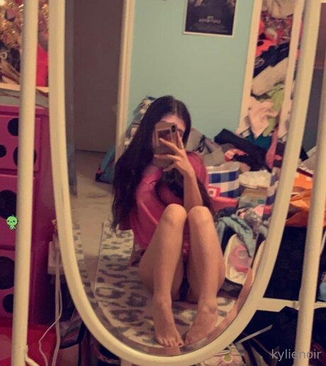Nacktes geleaktes OnlyFans-Foto von Kylienoir