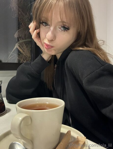Nacktes geleaktes OnlyFans-Foto von Lola Lil