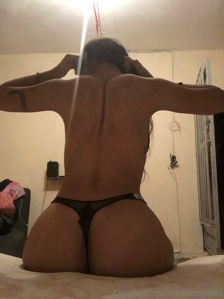 Nacktes geleaktes OnlyFans-Foto von Madison995