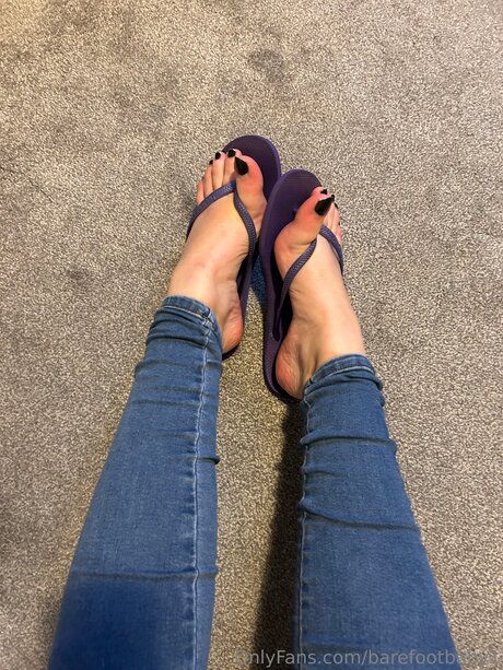 Barefootbaby1
