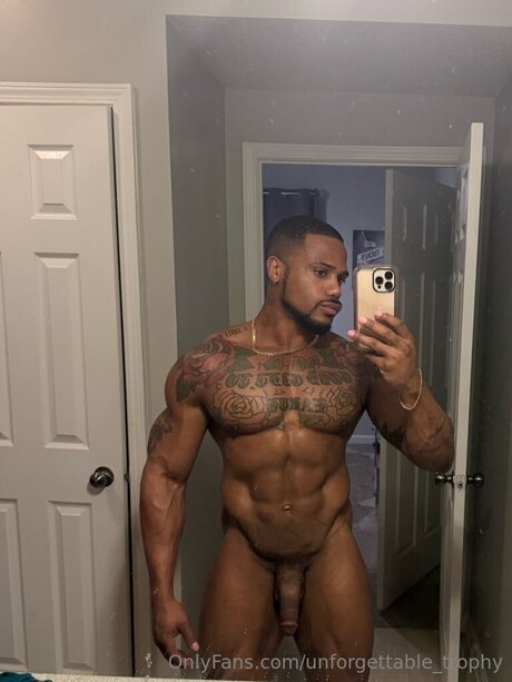 Nacktes geleaktes OnlyFans-Foto von Unforgettable Trophy