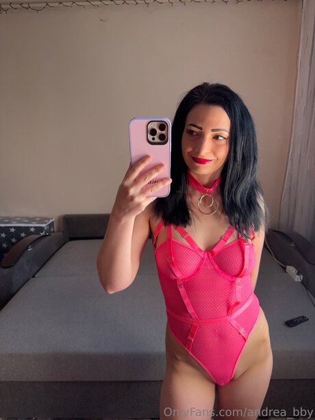 Nacktes geleaktes OnlyFans-Foto von Andrea Bby