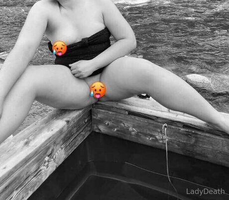 Nacktes geleaktes OnlyFans-Foto von U137557190